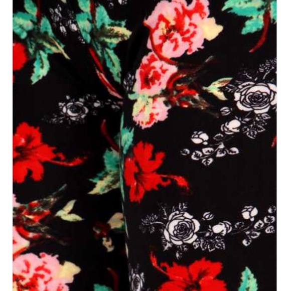 Butter Soft Water Color Floral Leggings - Picture 6 of 7